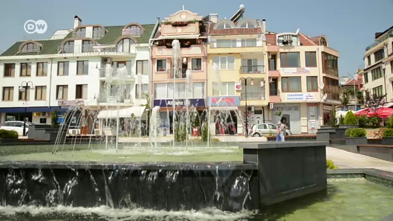 Гърците, които търсят разтуха в България