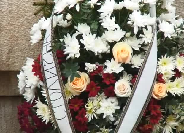 Венци в памет на загиналите за българската свобода медици