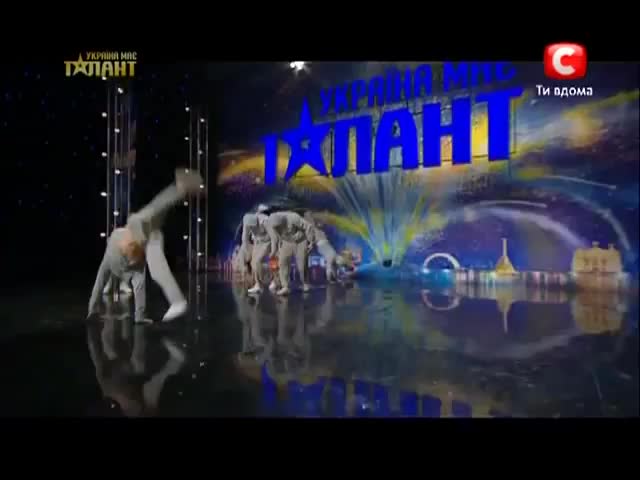 Луди скокове - Украйна Търси Талант