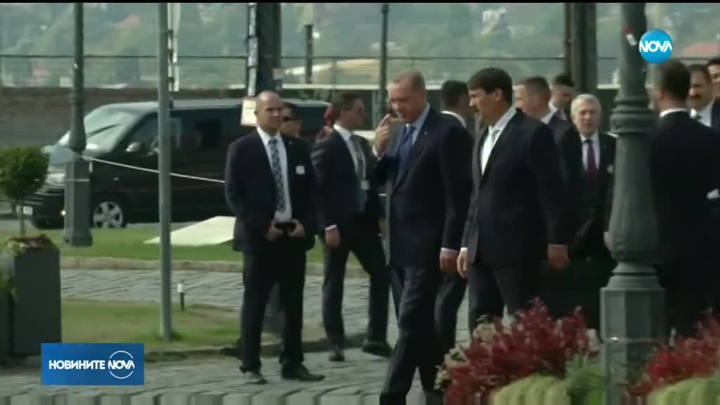 Ердоган на посещение в Будапеща