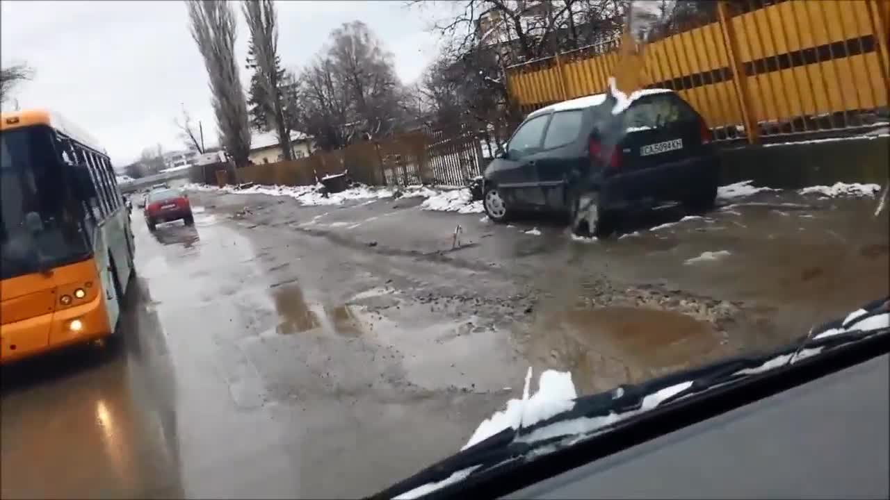 Дупките по Северната скоростна тангента