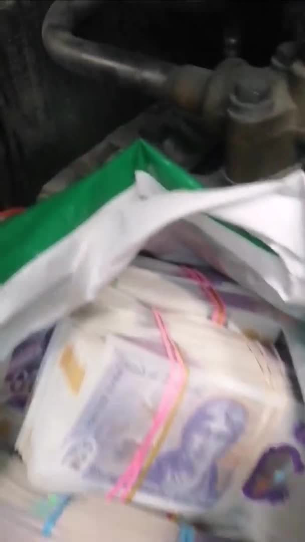 Иззеха недекларирана валута в хладилен агрегат на камион на „Капитан Андреево“