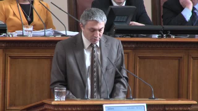 ДПС вика Митов в парламента, за да обясни за Доган и Пеевски (ВИДЕО)