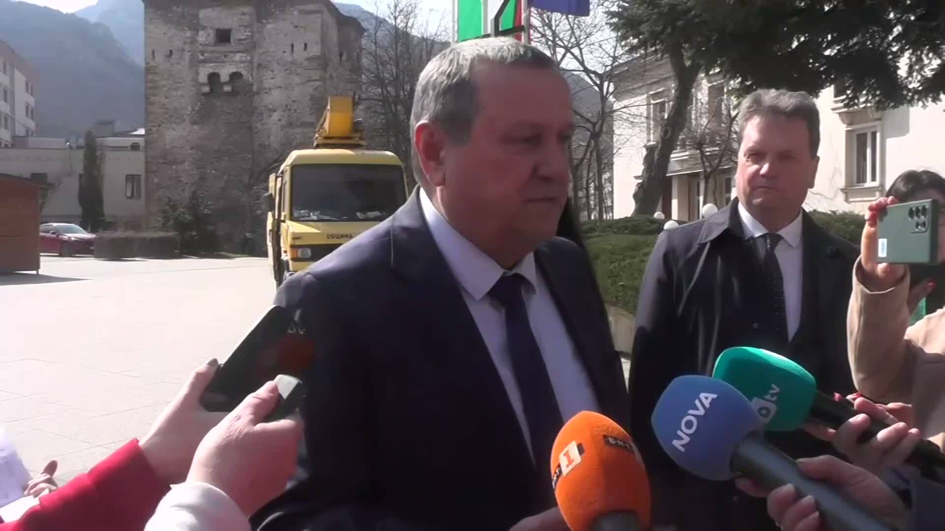 Първи сигнали за манипулация на уязвимите групи с цел купен вот