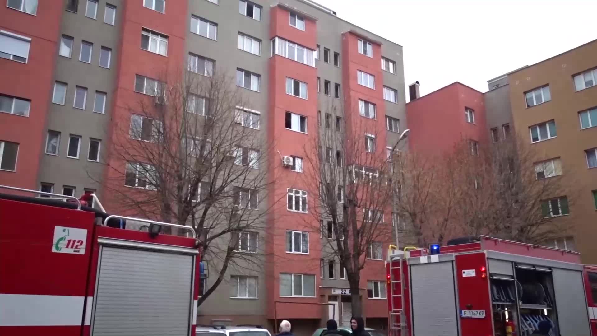 Пламна комин на жилищен блок в Благоевград