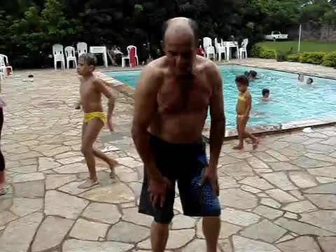 Гледай Какво Може Този Дядо 