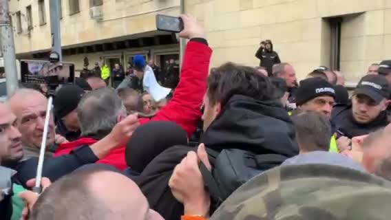 Протест на „БОЕЦ” пред МВР