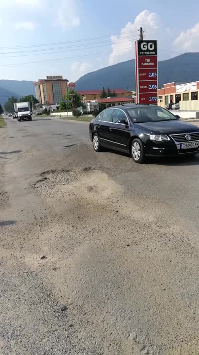 Дупки по главен път 55