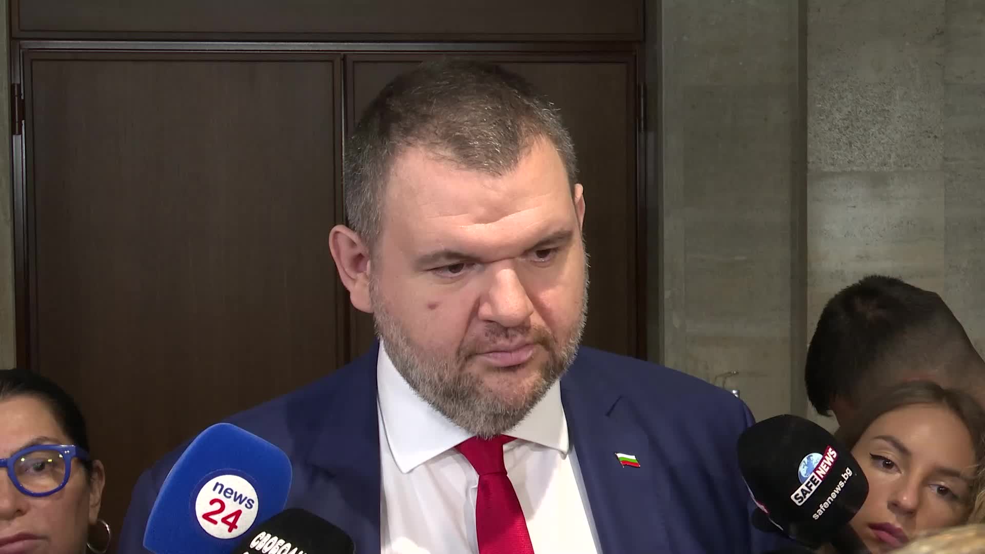 Борисов, Атанасов и Пеевски предлагат създаване на комисия за контрол върху еврофондовете