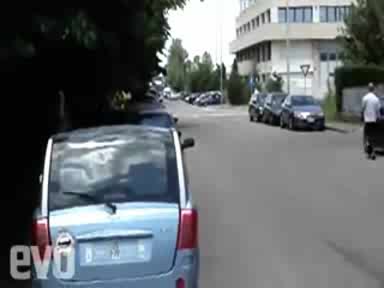Уникалната Кола - Pagani Zonda R - На Пътя !