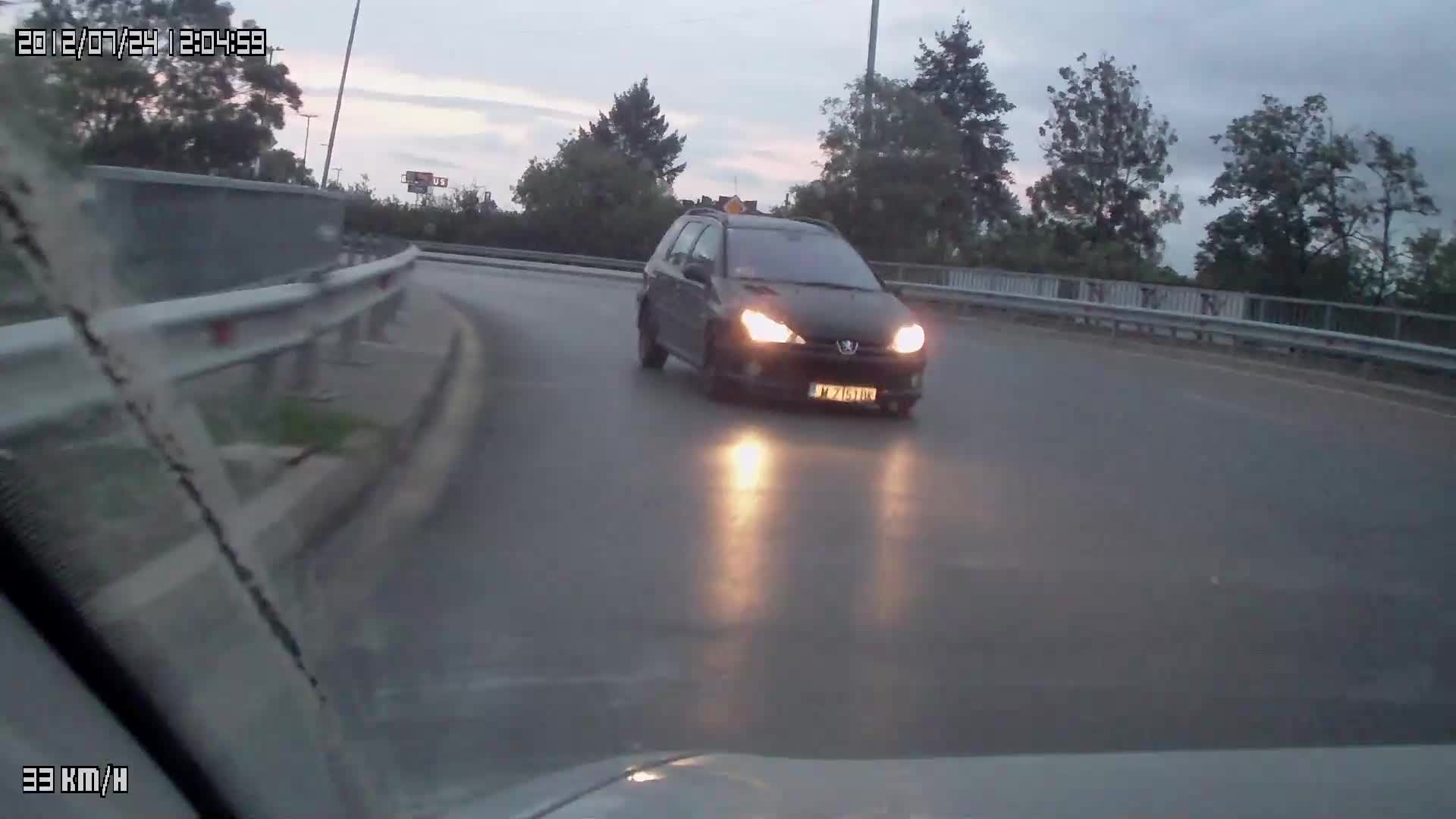 Шофьор в насрещнотодвижение