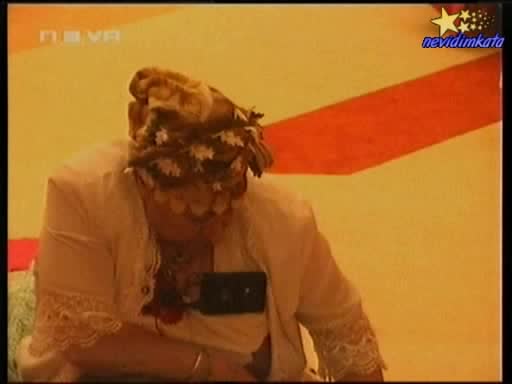 Big Brother 4-Иванина Се Пече Гола А Мъжете ПОЛУДЯВАТ"Не Сме От Алпака!"21.10.2008