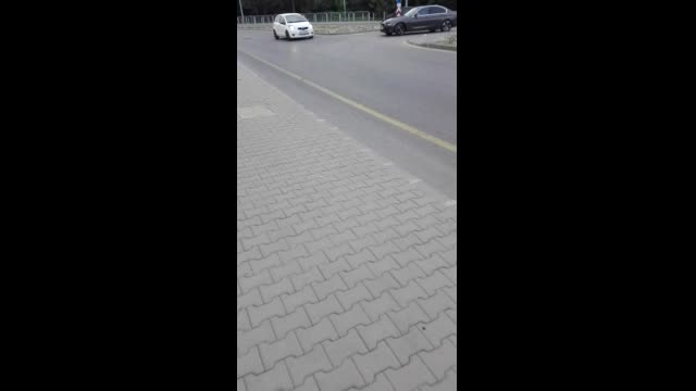 Навлизане в насрещното движение и опасност от ПТП