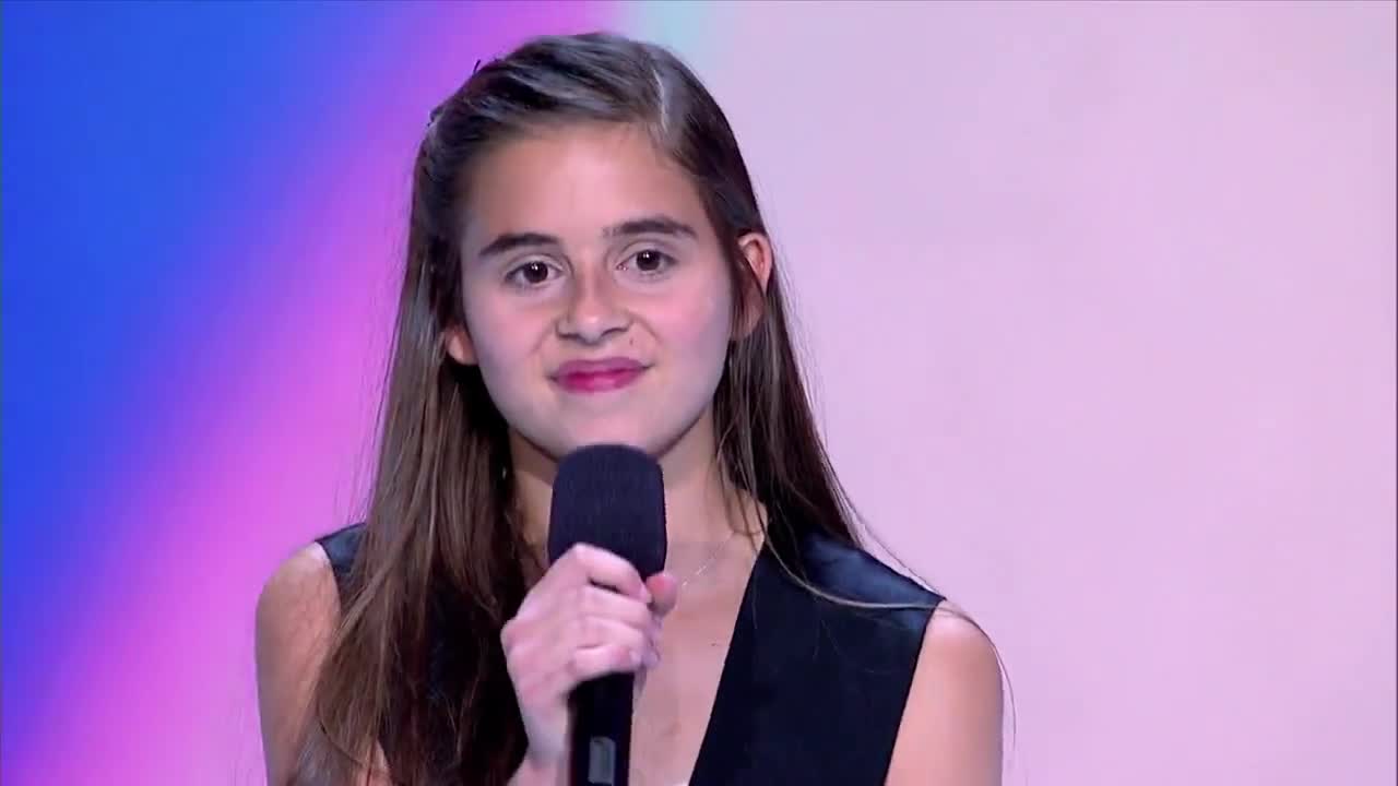 13 годишно момиче вдигна и публиката и журито на крака в X-factor Usa