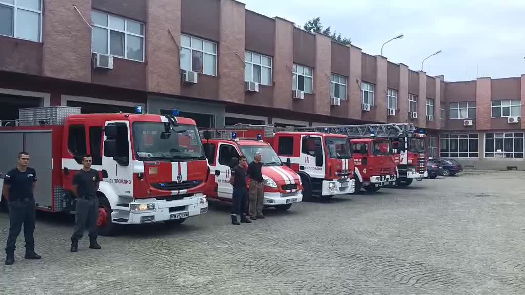 Вой на сирени в Пловдив памет на загиналите полицаи