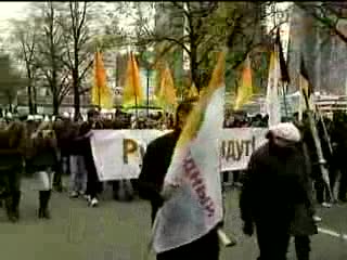 Руски националисти скандират нацистки лозунги