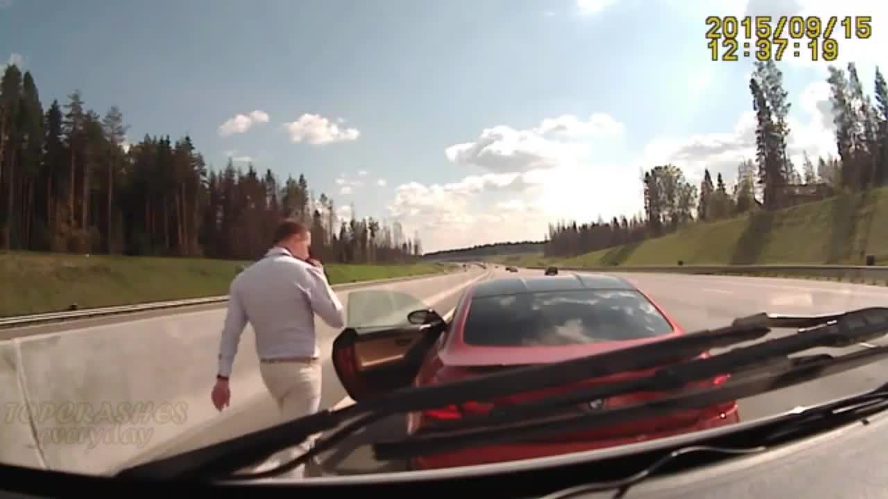 Идиот с Bmw спира линейка