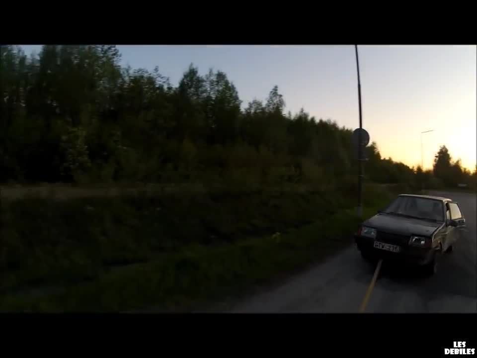 Когато нямате пари за пътна помощ ...