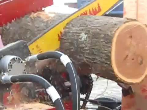 Машина за Рязане и Цепене на Дърва Две В Едно