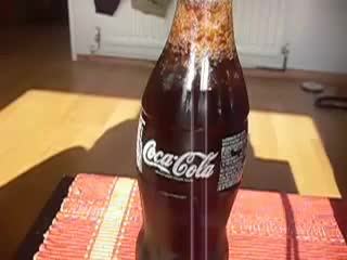 Опит за Замразяване на Coca - Cola за 2 секунди! 