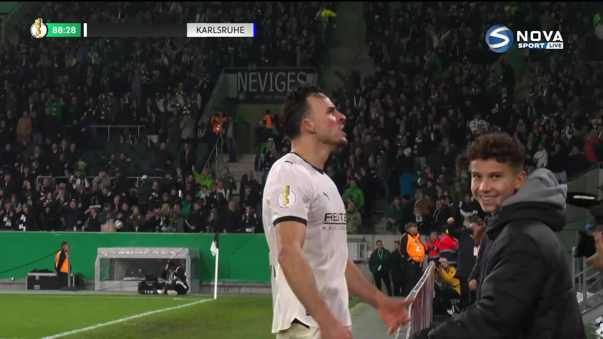 Борусия М'Гладбах - Карлсруе 3:1 /репортаж/
