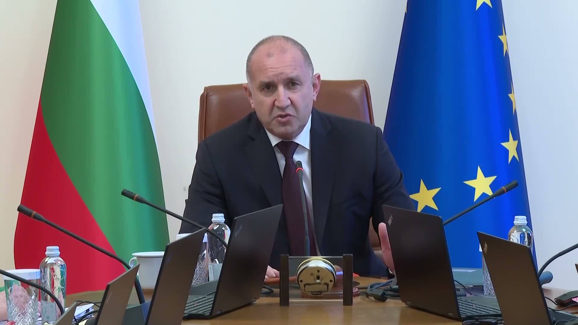 България е извадила трима души от 21-ия пакет със санкции срещу Русия