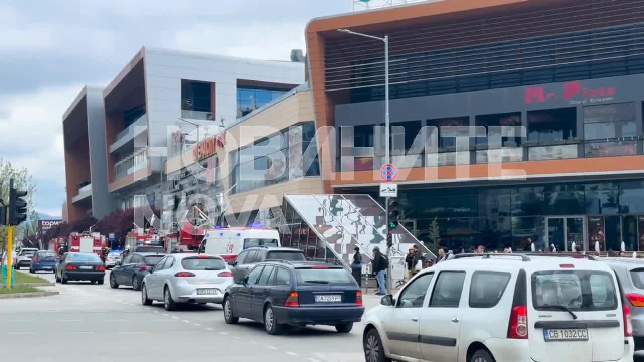 Пожар в столичен мол