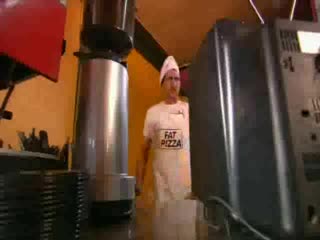 Отчаян Човек За 2 Жени