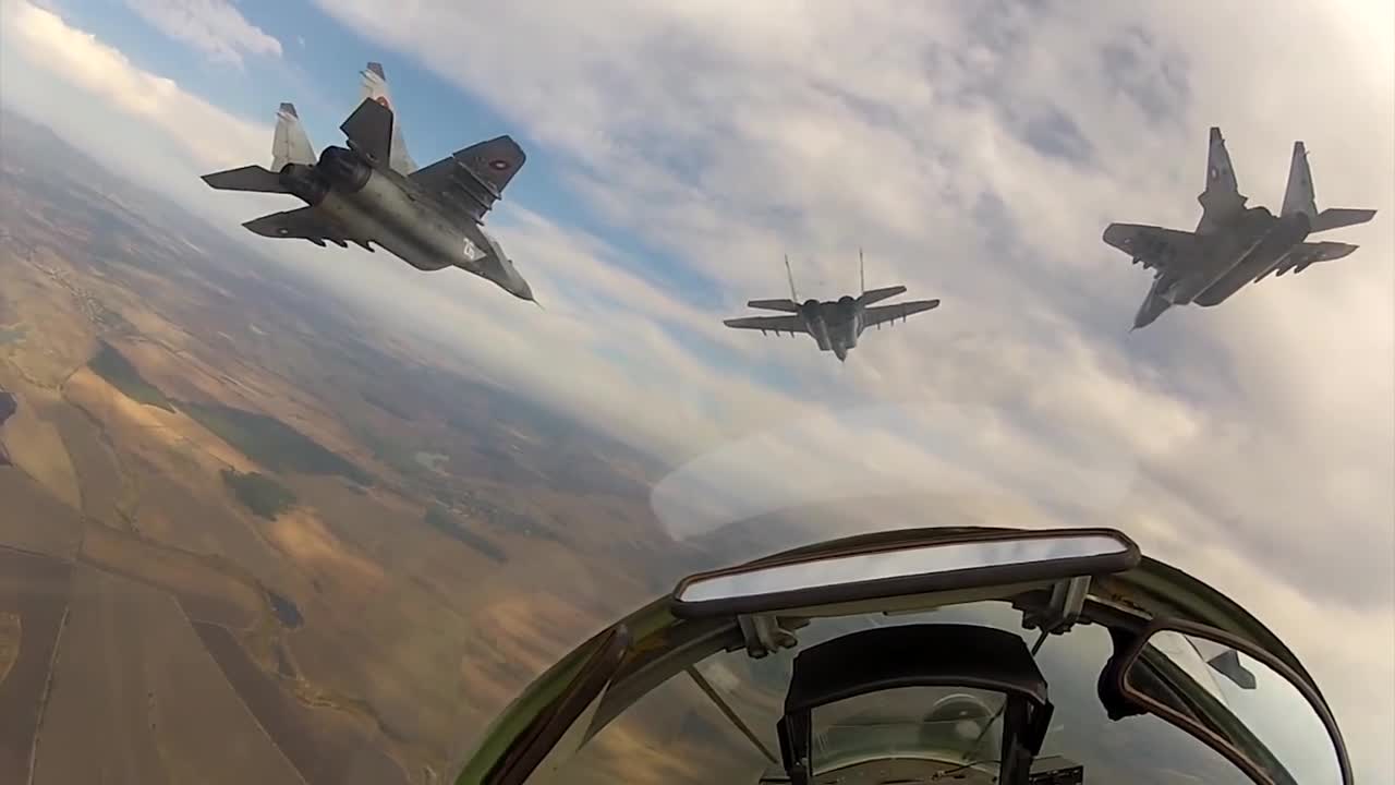 Наслади се на Полета - Gopro - Авиошоу - “ Това сме ние “ 102г Български Ввс ( Full Hd )