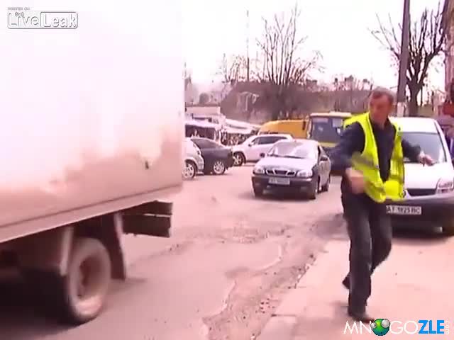 Не може да спре камиона