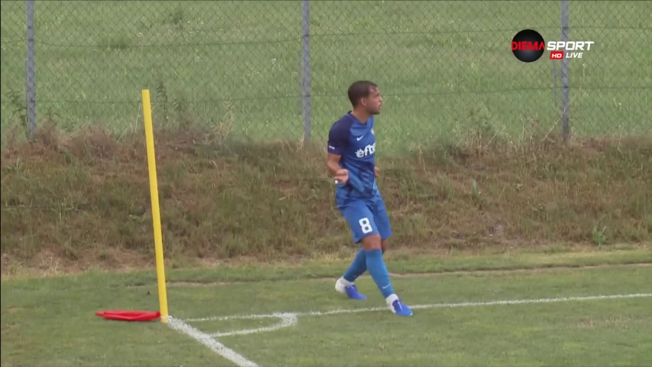 Левски - Йънг Бойс 1:0 /първо полувреме/