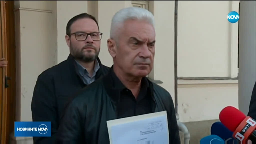 Волен Сидеров депозира ставката си като депутат