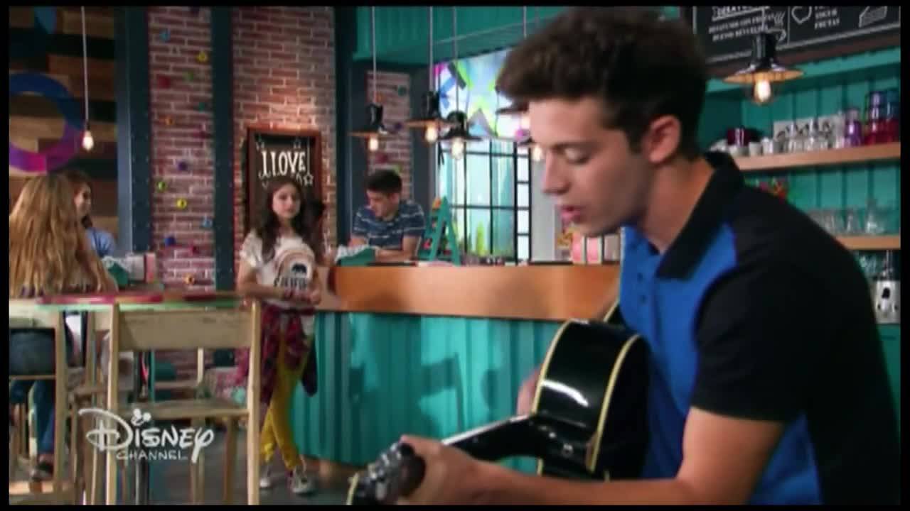 Soy Luna 2 - Матео пее, а Луна го гледа - Allá Voy - епизод 69 + Превод