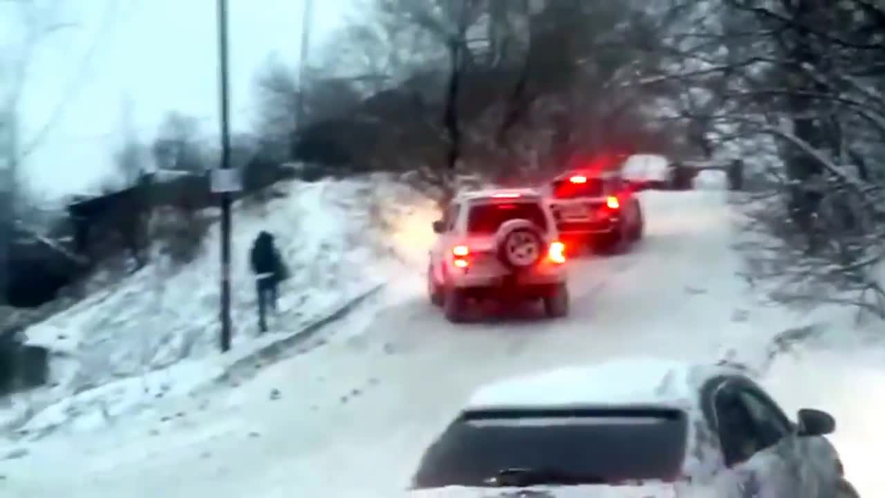 Гледайте какво се случва във Владивосток само! Дано и нас не ни изненада така тази зима!