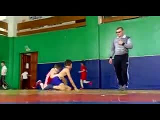 Борба на малки деца