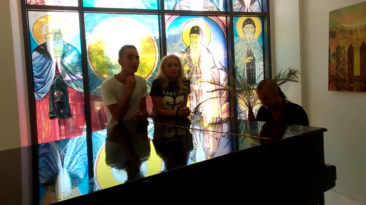 Роял в Пловдив събира Дони и звездите на X Factor