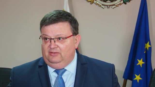 Цацаров: Не съм универсално зло, а Христо Иванов не е герой