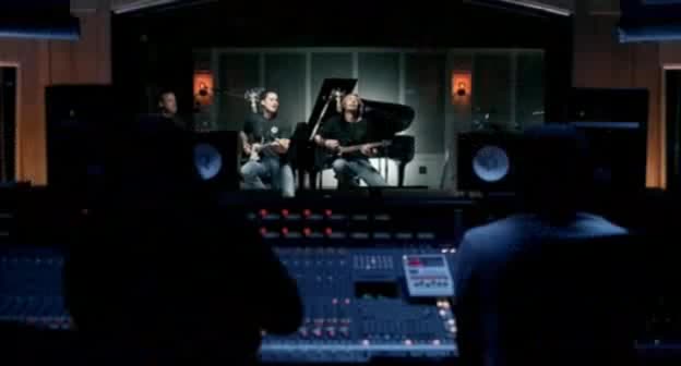 Nickelback - If Everyone Cared (High Quality)