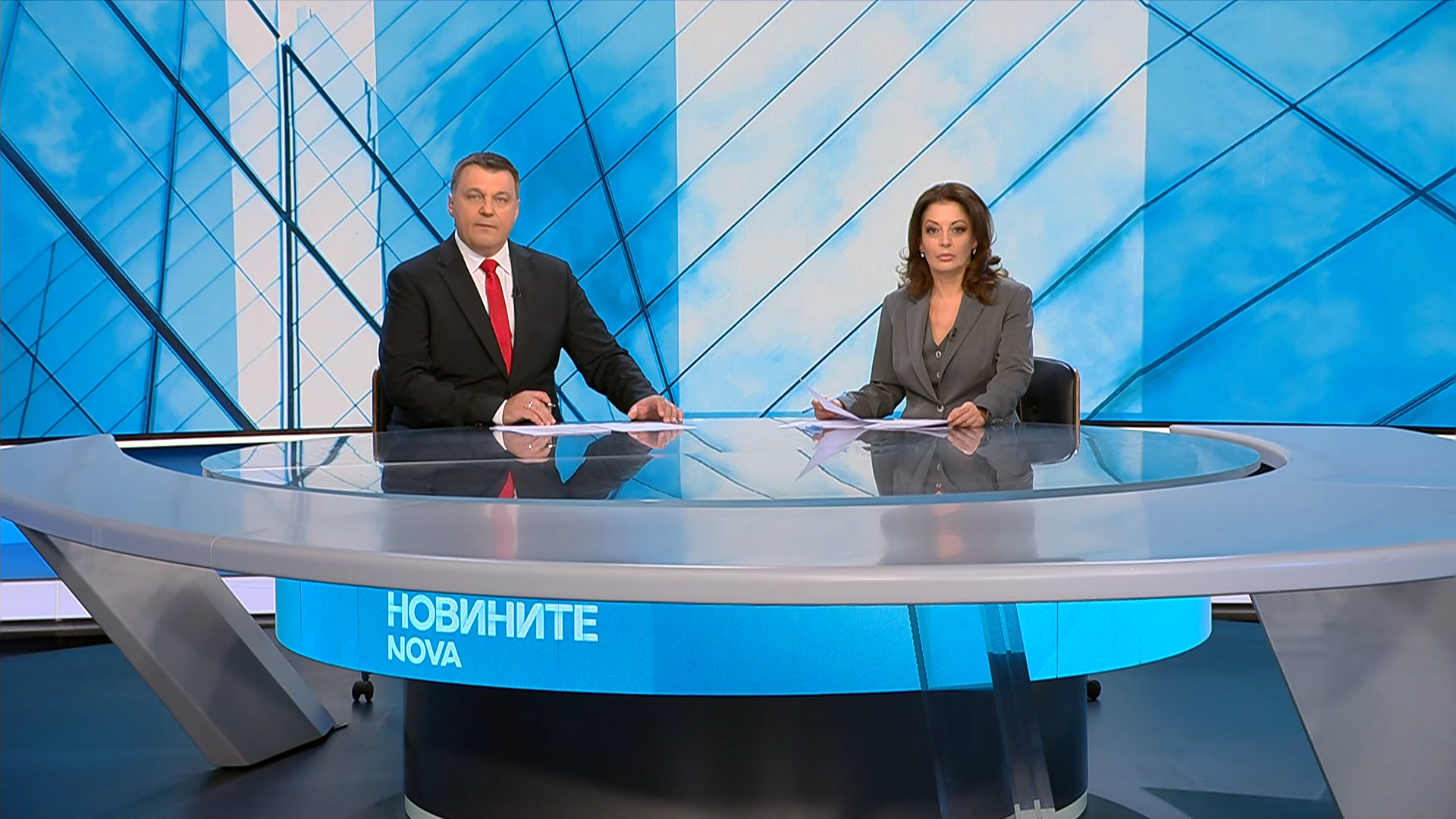 Новините на NOVA | Централна емисия | 4 окт. 2026