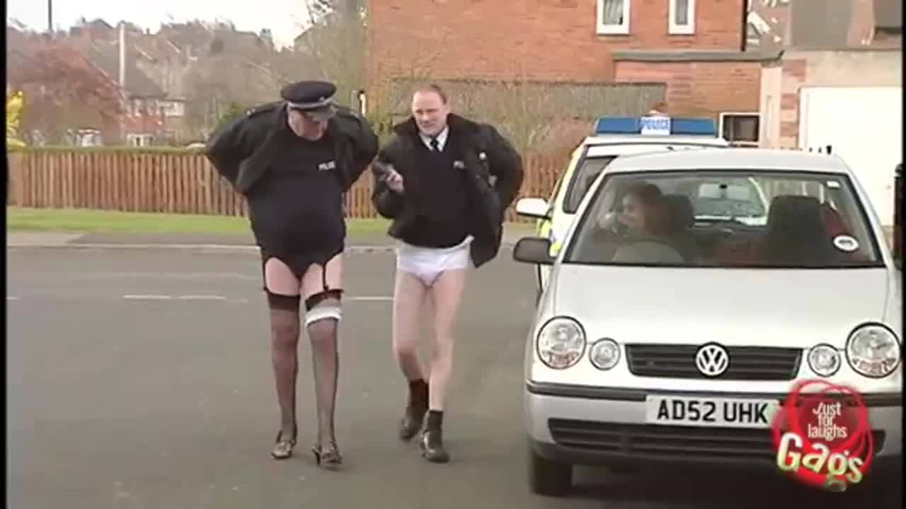 Тия Полицаи дали могат да ви напишат акт ?