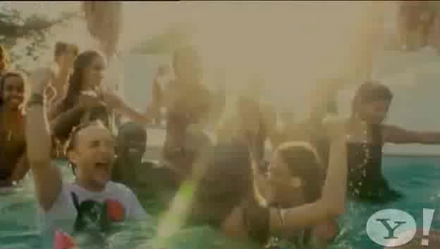 Новият Размазващ Хит На David Guetta Feat. Akon - Sexy Bitch (high Quality)   Превод