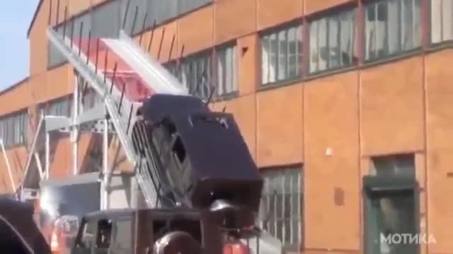 Само джип Мерцедес може да направи това