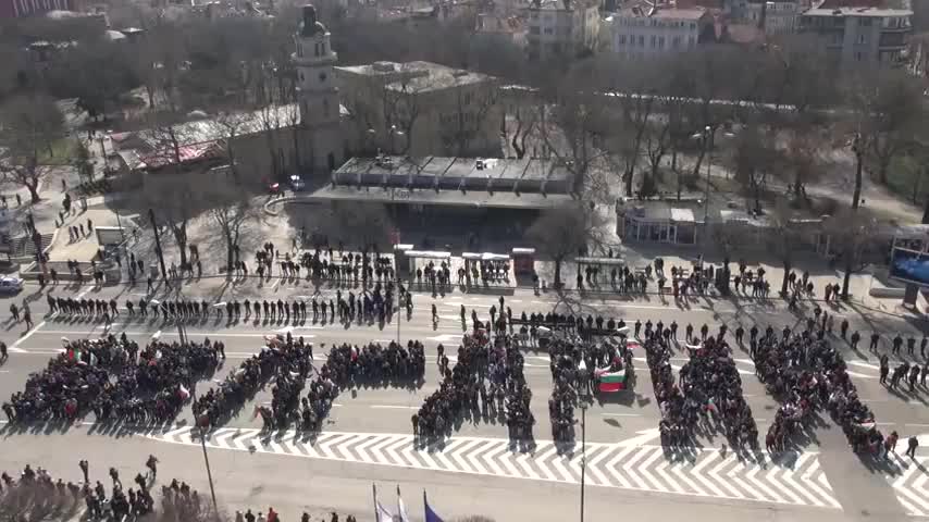 Варненци изписаха с телата си България 03.03.2013