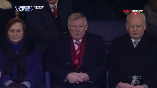 Сър Алекс Фъргюсън и Борис Бекер наблюдават битката между Челси и Манчестър Юнайтед