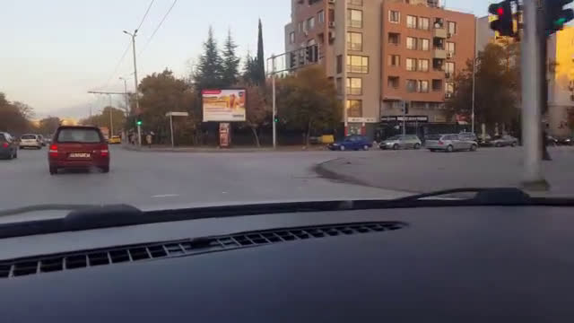 "Моята новина": Неправилно паркиране на булевард в Пловдив