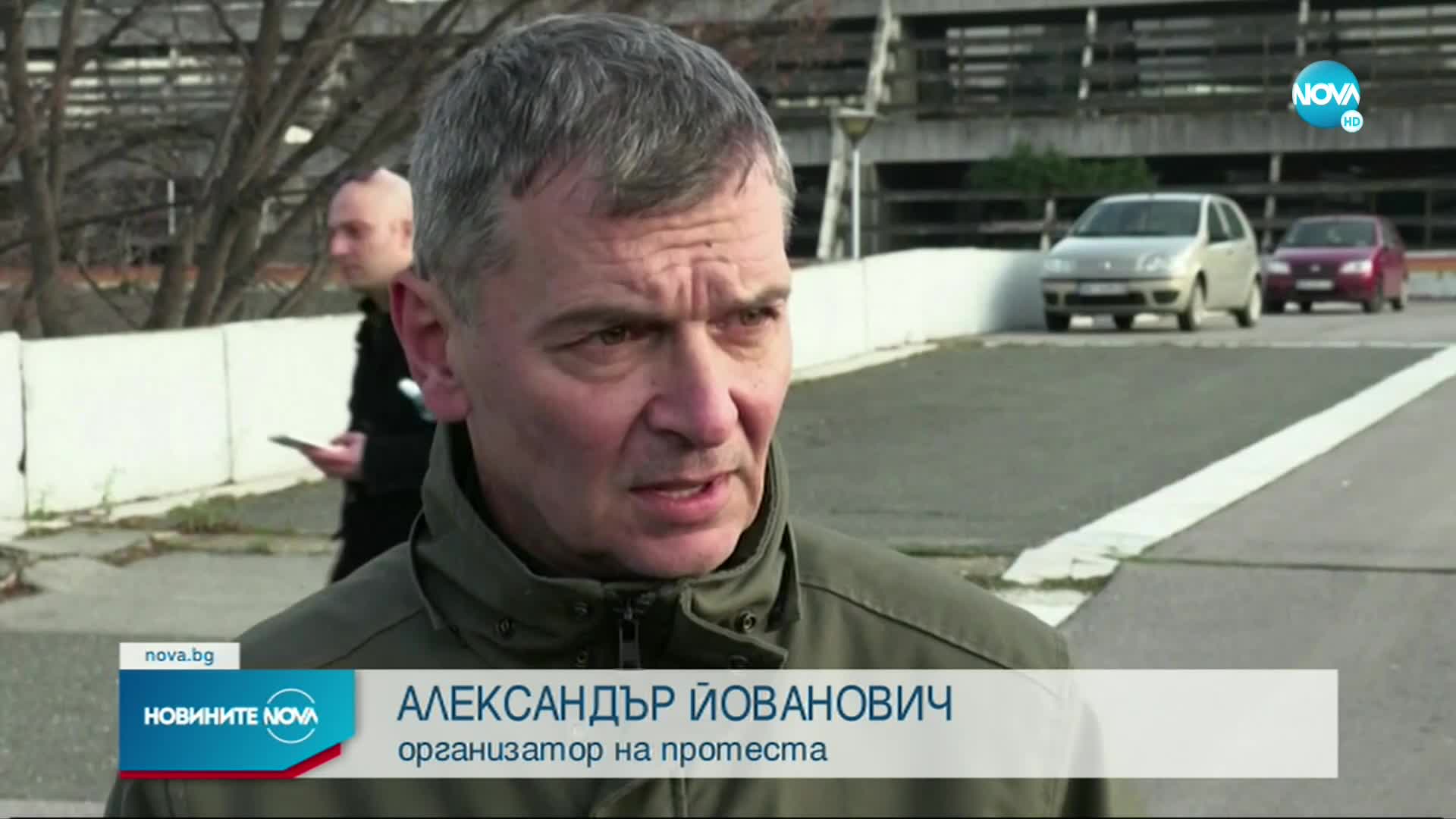 Хиляди блокираха основната магистрала в Белград