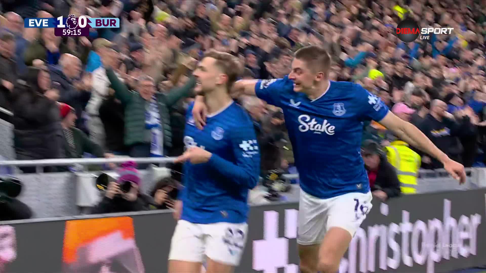 Goal by Everton