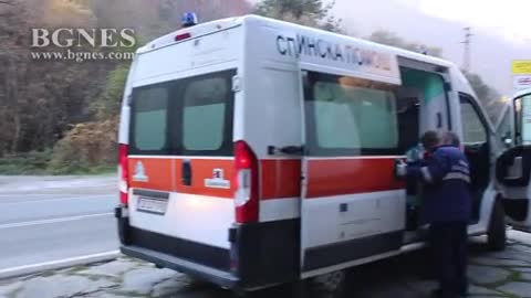 Катастрофа между автобус и джип на пътя към Рилския манастир