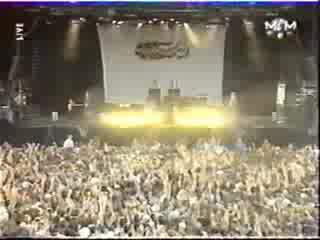 The Prodigy - Voodoo People (live)