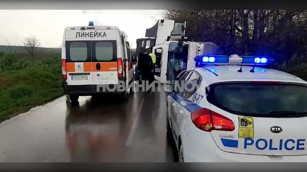 Тир се преобърна в село Гложене